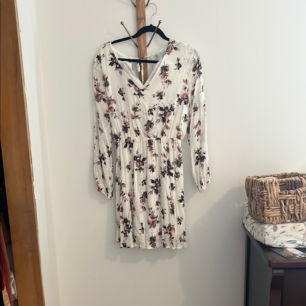 Floral V-Neck Dress in Cream and Pink